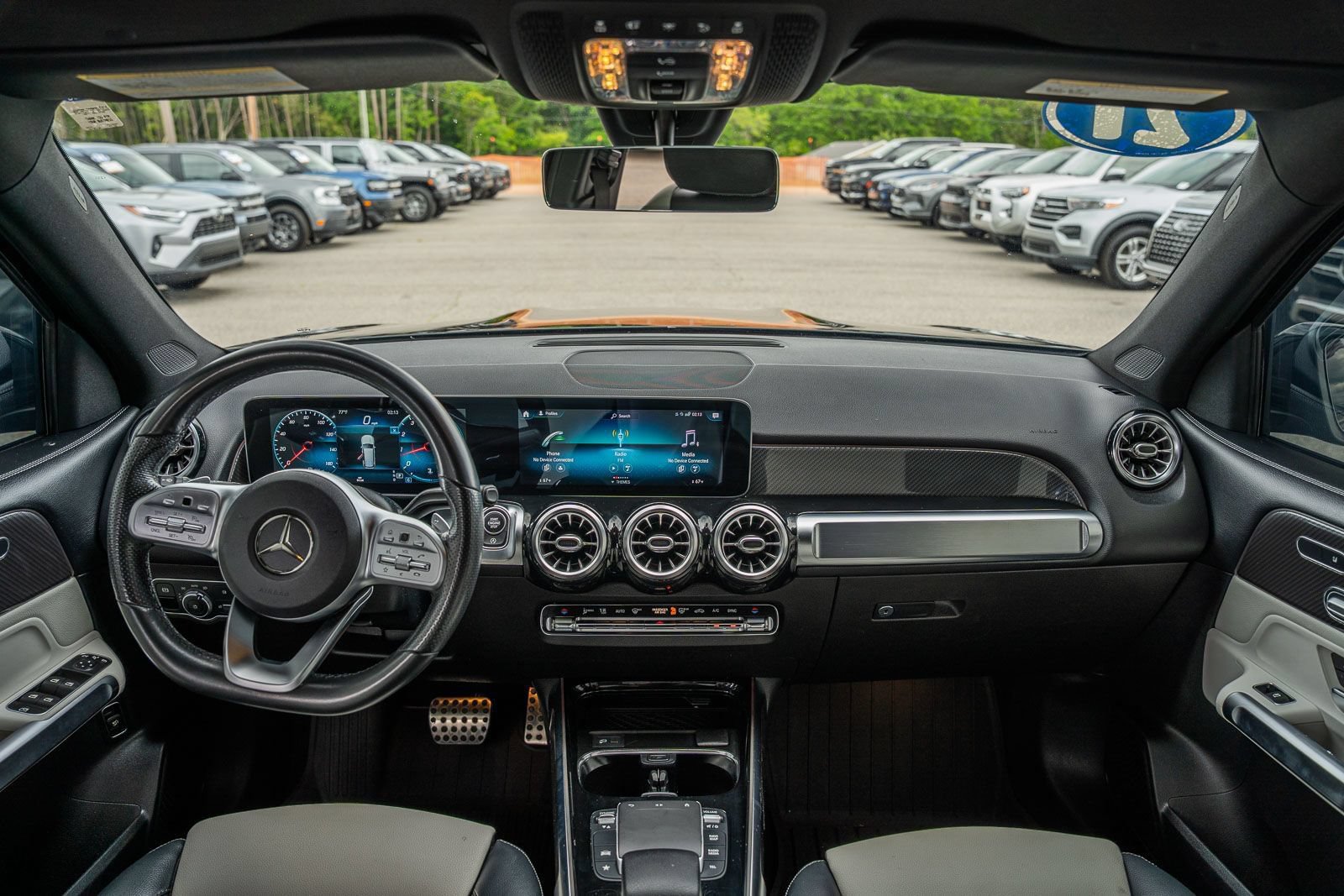 Used 2021 Mercedes-Benz GLB 250 4MATIC w/ AMG Line image 26