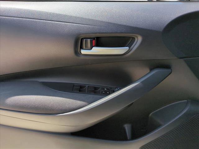 Used 2021 Toyota Corolla LE FWD image 11