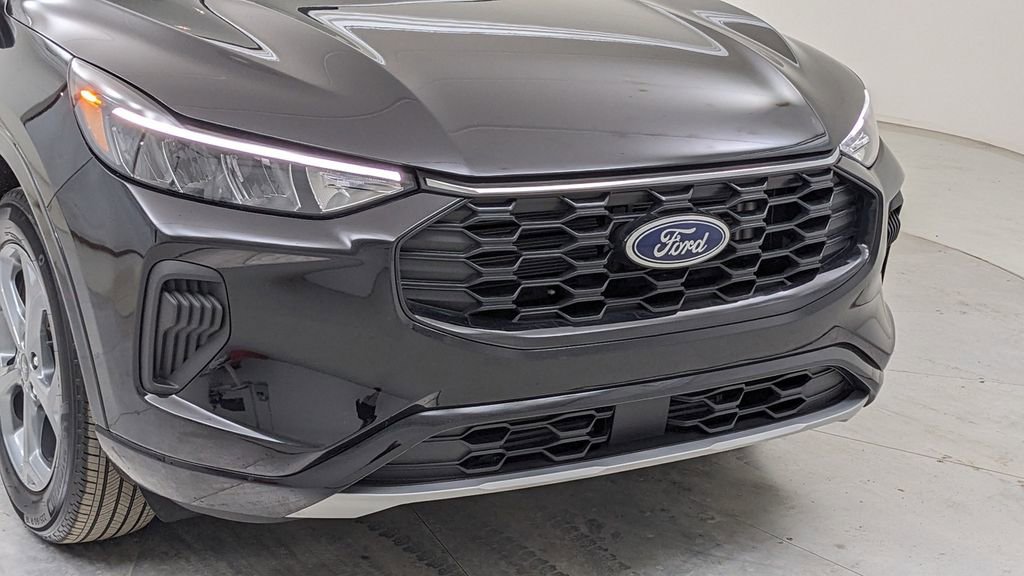 Certified 2023 Ford Escape ST-Line w/ Tech Pack #1 image 40