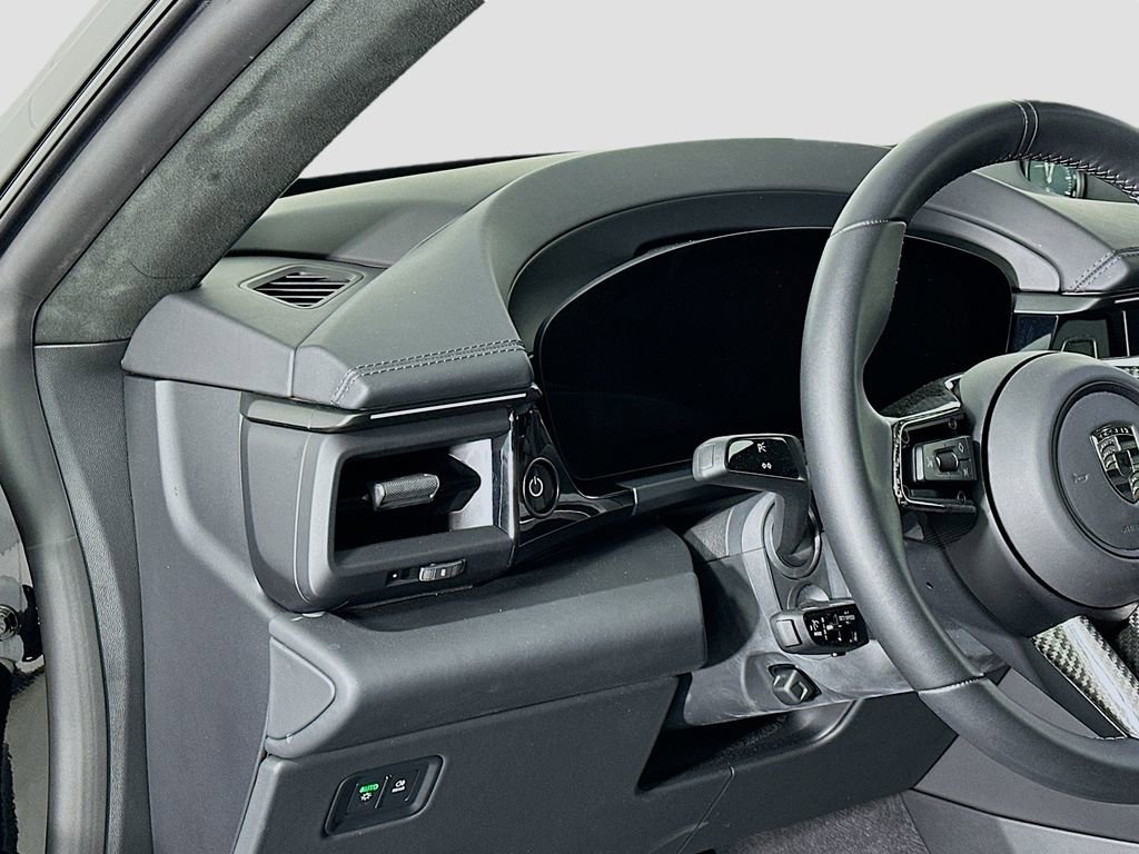 Used 2025 Porsche Macan Turbo Electric image 11