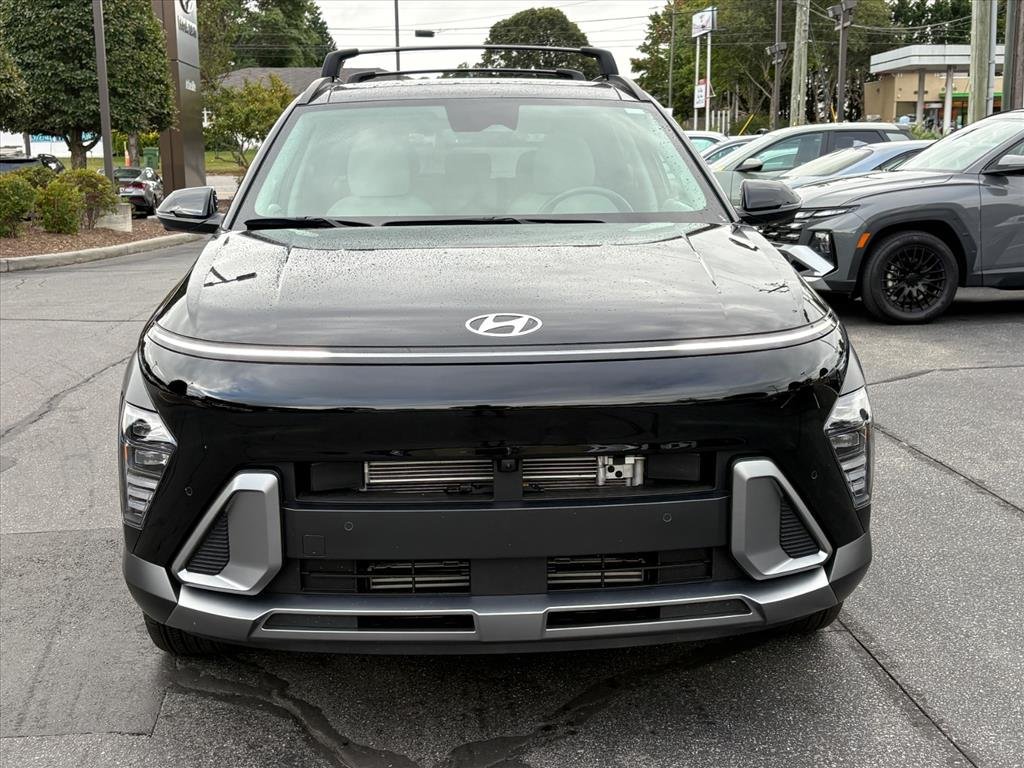 Certified 2025 Hyundai Kona Limited AWD/4WD image 2