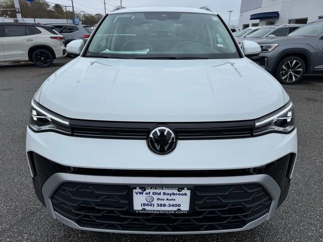 New 2026 Volkswagen Taos SE AWD/4WD image 2