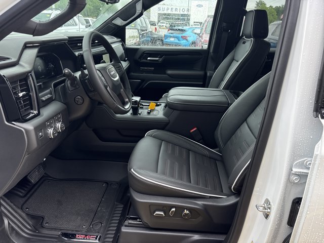 New 2026 GMC Sierra 1500 AT4X w/ LPO, Black Badging Package AWD/4WD image 16