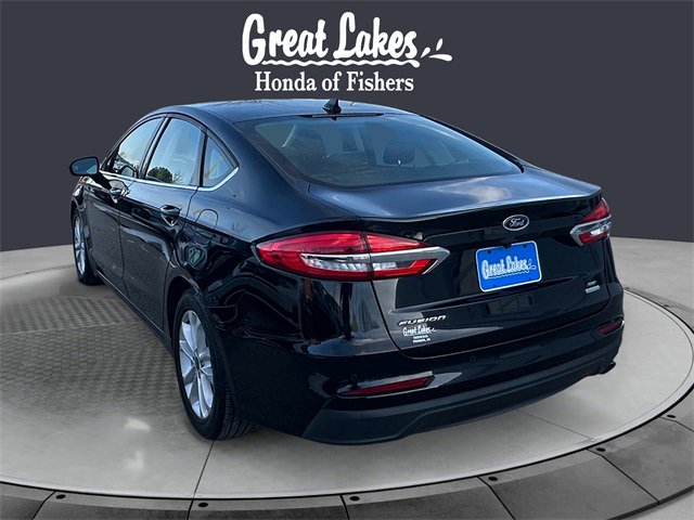 Used 2020 Ford Fusion SE image 3
