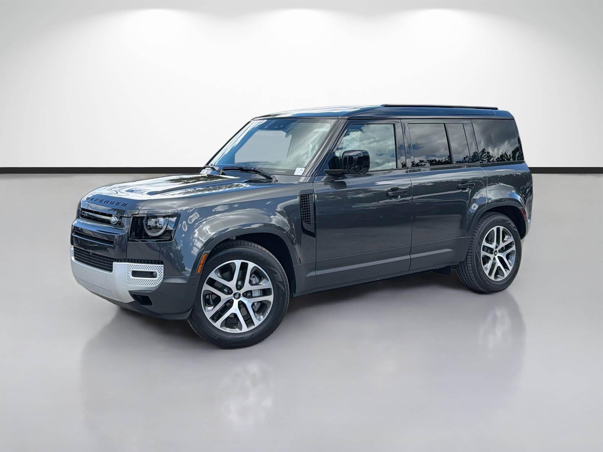 Used 2025 Land Rover Defender 110 S AWD/4WD image 1