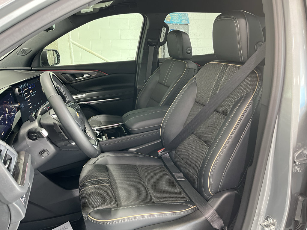 New 2026 Chevrolet Traverse High Country w/ LPO, Floor Liner Package FWD image 14