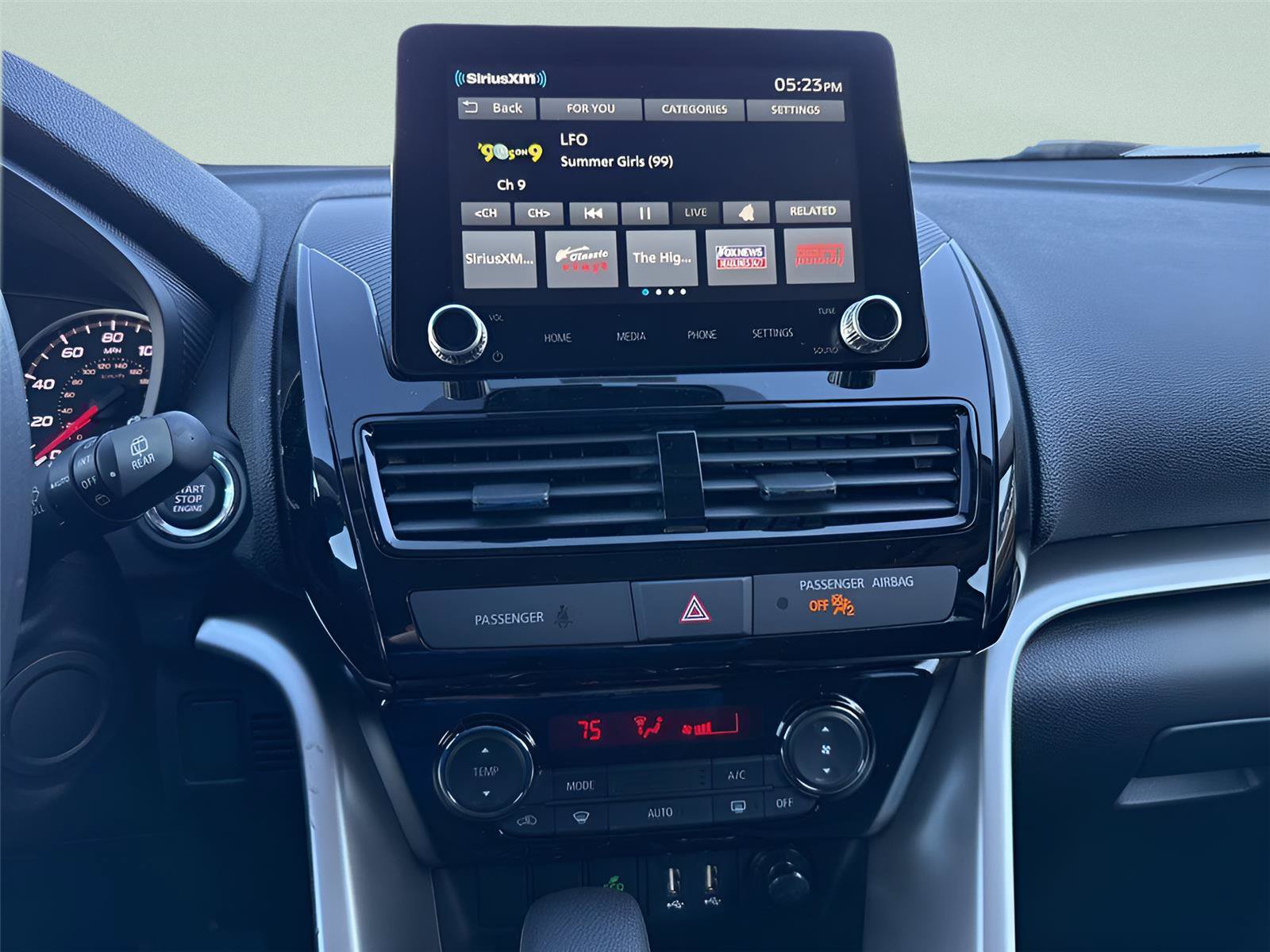 New 2026 Mitsubishi Eclipse Cross LE AWD/4WD image 20
