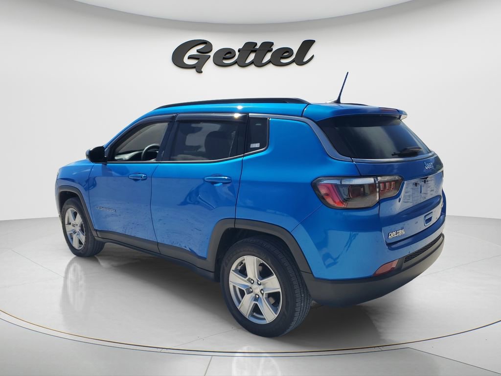 Used 2022 Jeep Compass Latitude w/ Sun and Sound Group FWD image 7