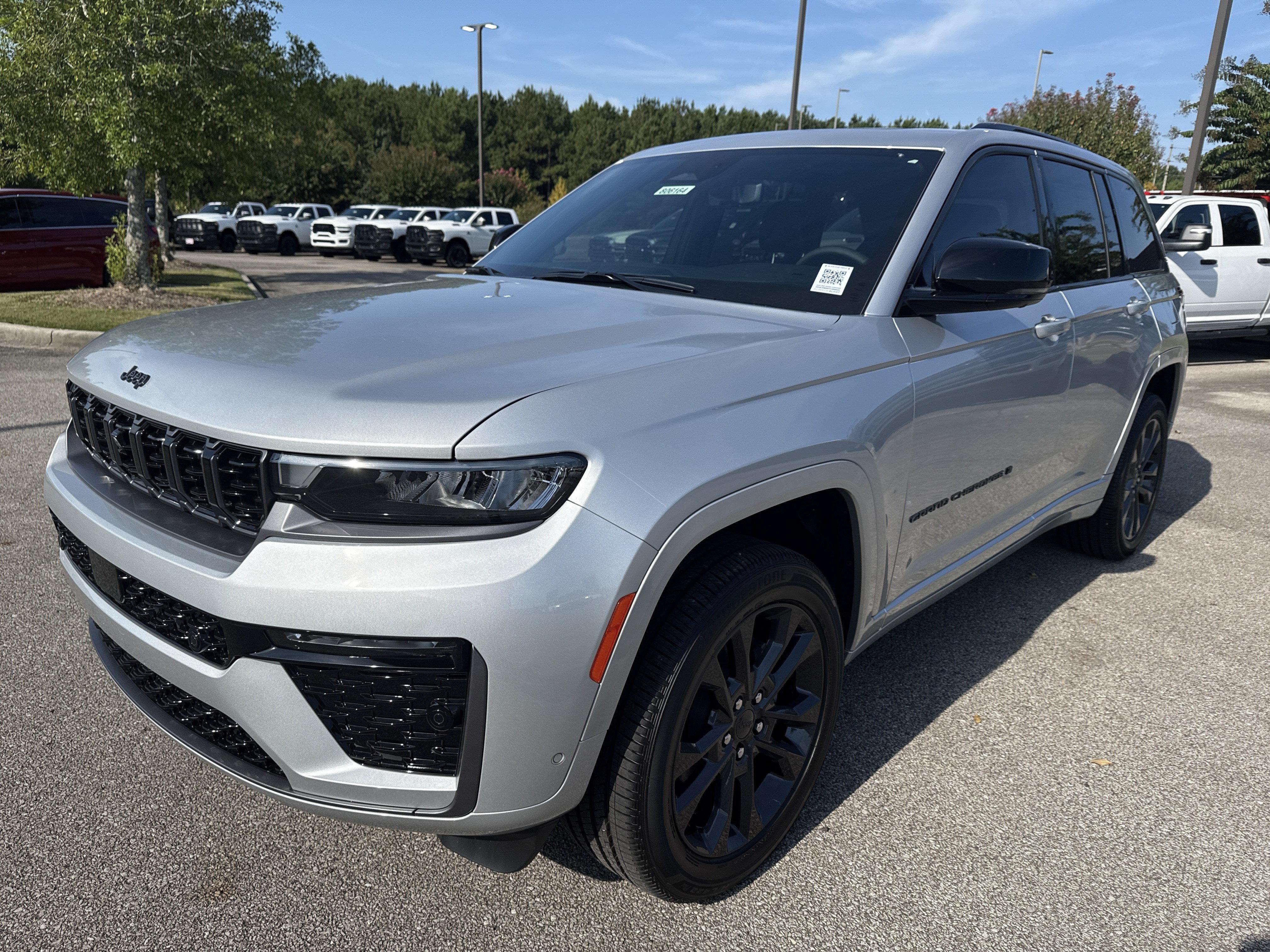 New 2026 Jeep Grand Cherokee Limited AWD/4WD image 3