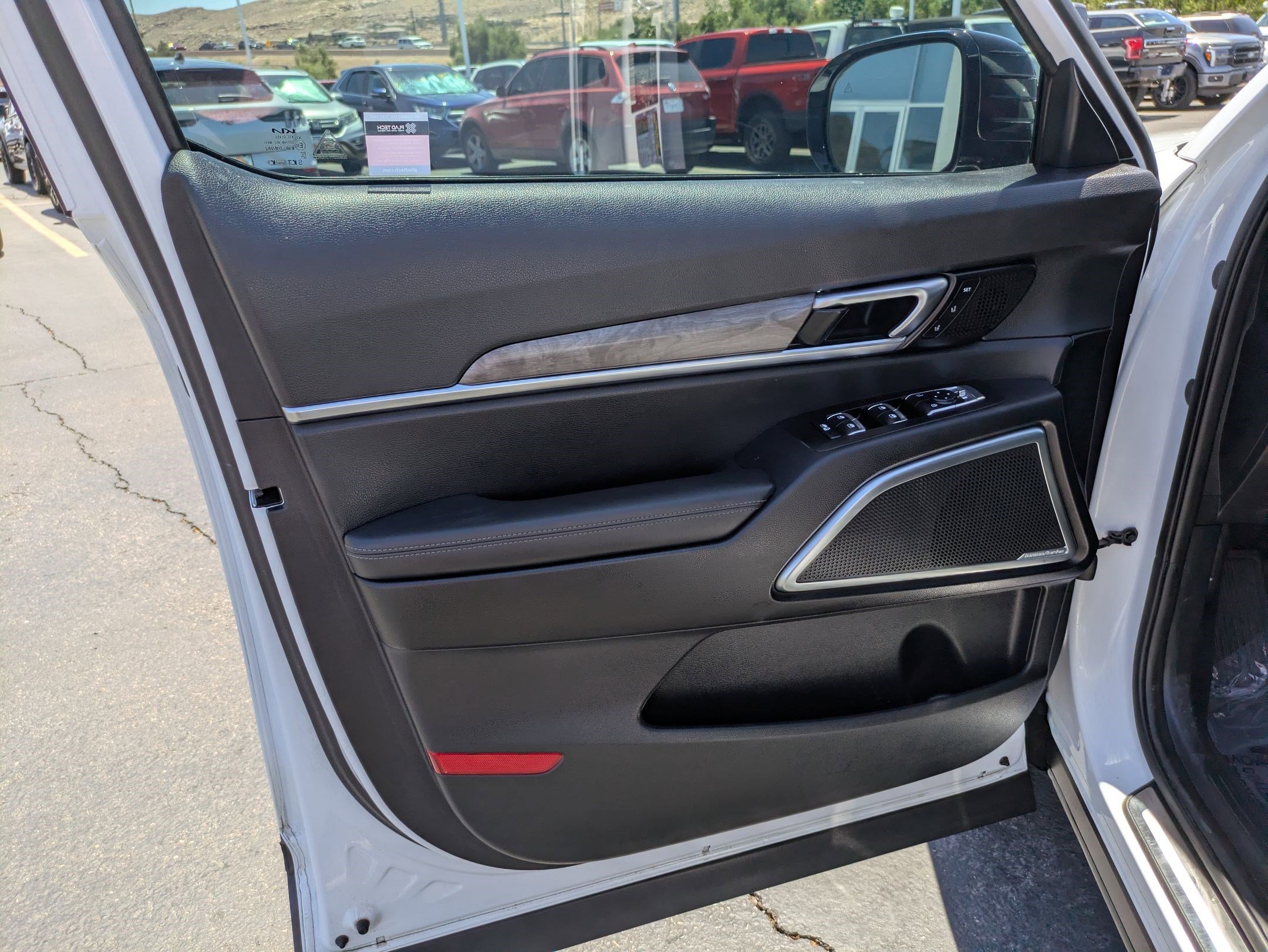 Used 2023 Kia Telluride SX Prestige X-Pro AWD/4WD image 12