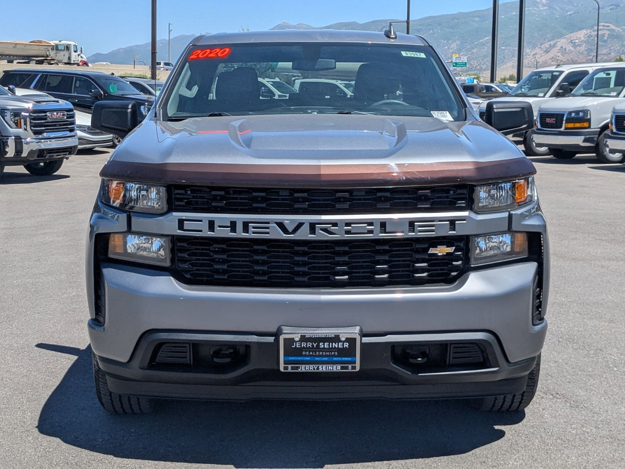 Used 2020 Chevrolet Silverado 1500 Custom w/ Custom Value Package AWD/4WD image 8