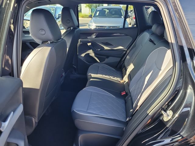 Used 2025 Volkswagen Tiguan SEL R-Line AWD/4WD image 12