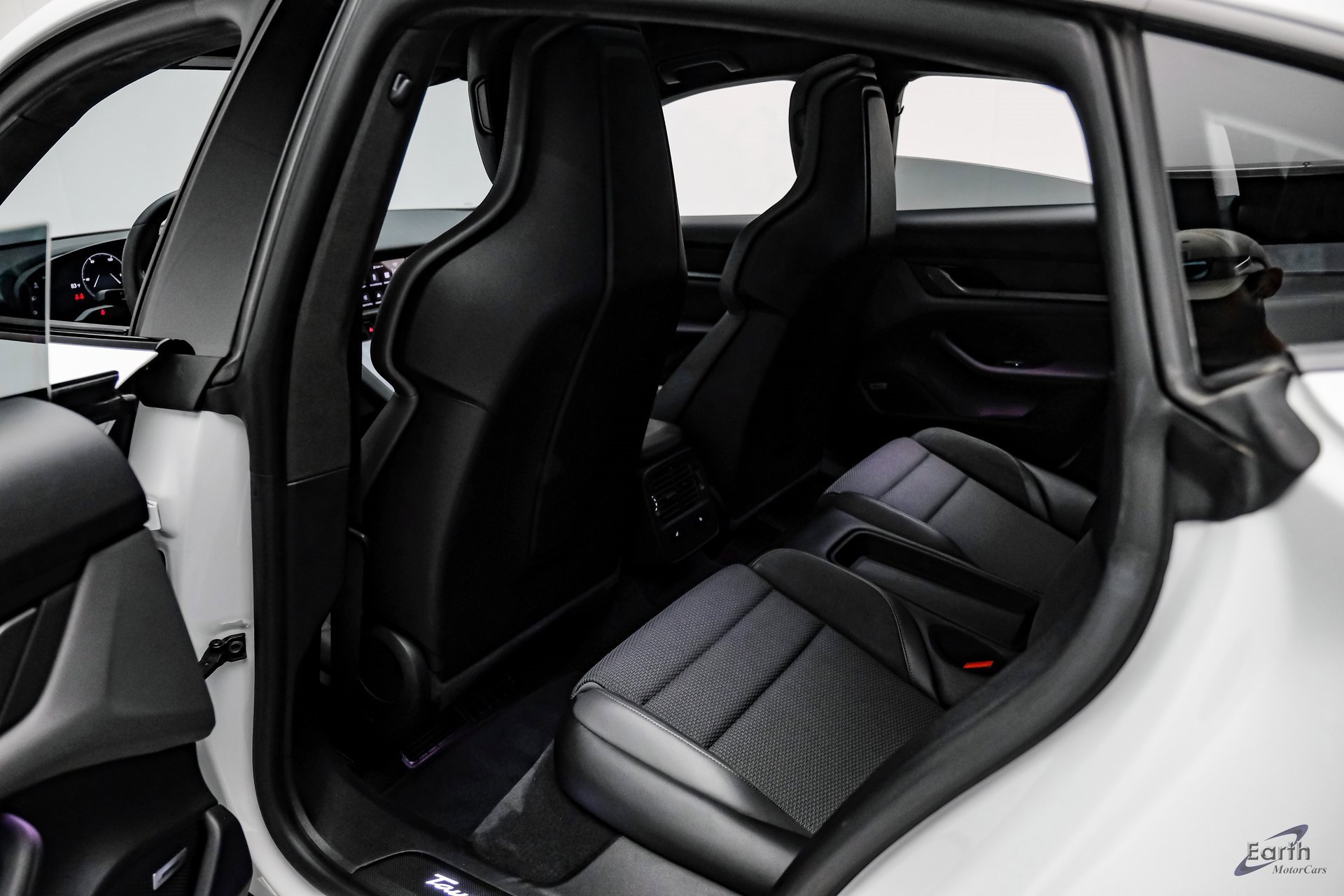 Used 2020 Porsche Taycan Turbo S image 70