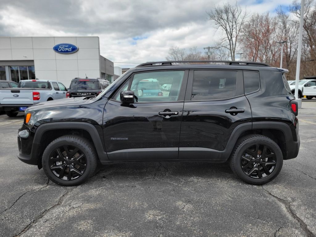 Used 2023 Jeep Renegade Altitude w/ Convenience Group I image 2