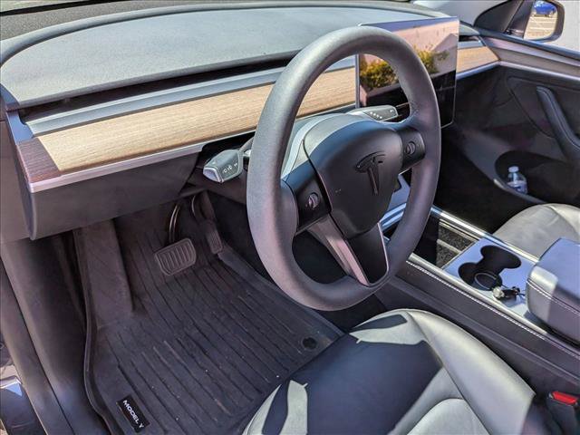 Used 2024 Tesla Model Y Long Range AWD/4WD image 9
