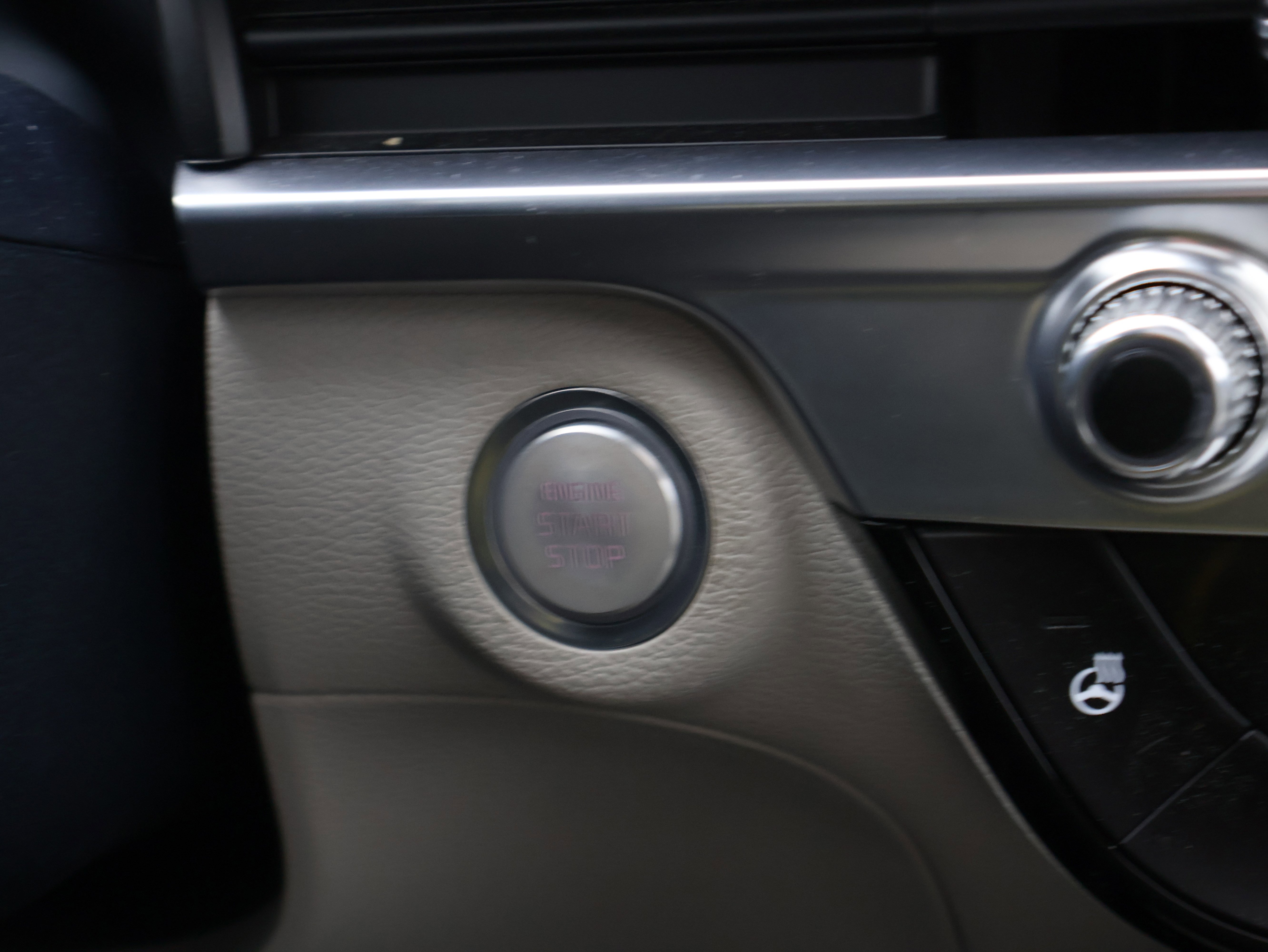 Used 2023 Kia Telluride SX image 29