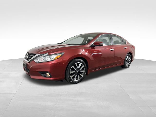 Used 2017 Nissan Altima 2.5 SV w/ Convenience Package image 2