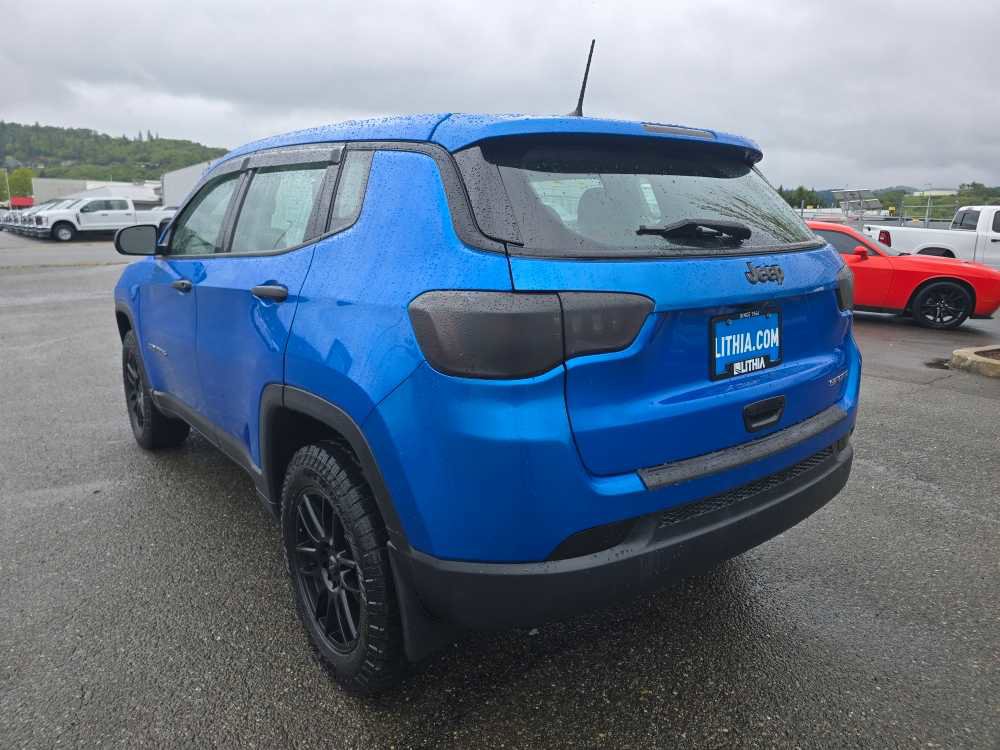 Used 2019 Jeep Compass Sport image 3