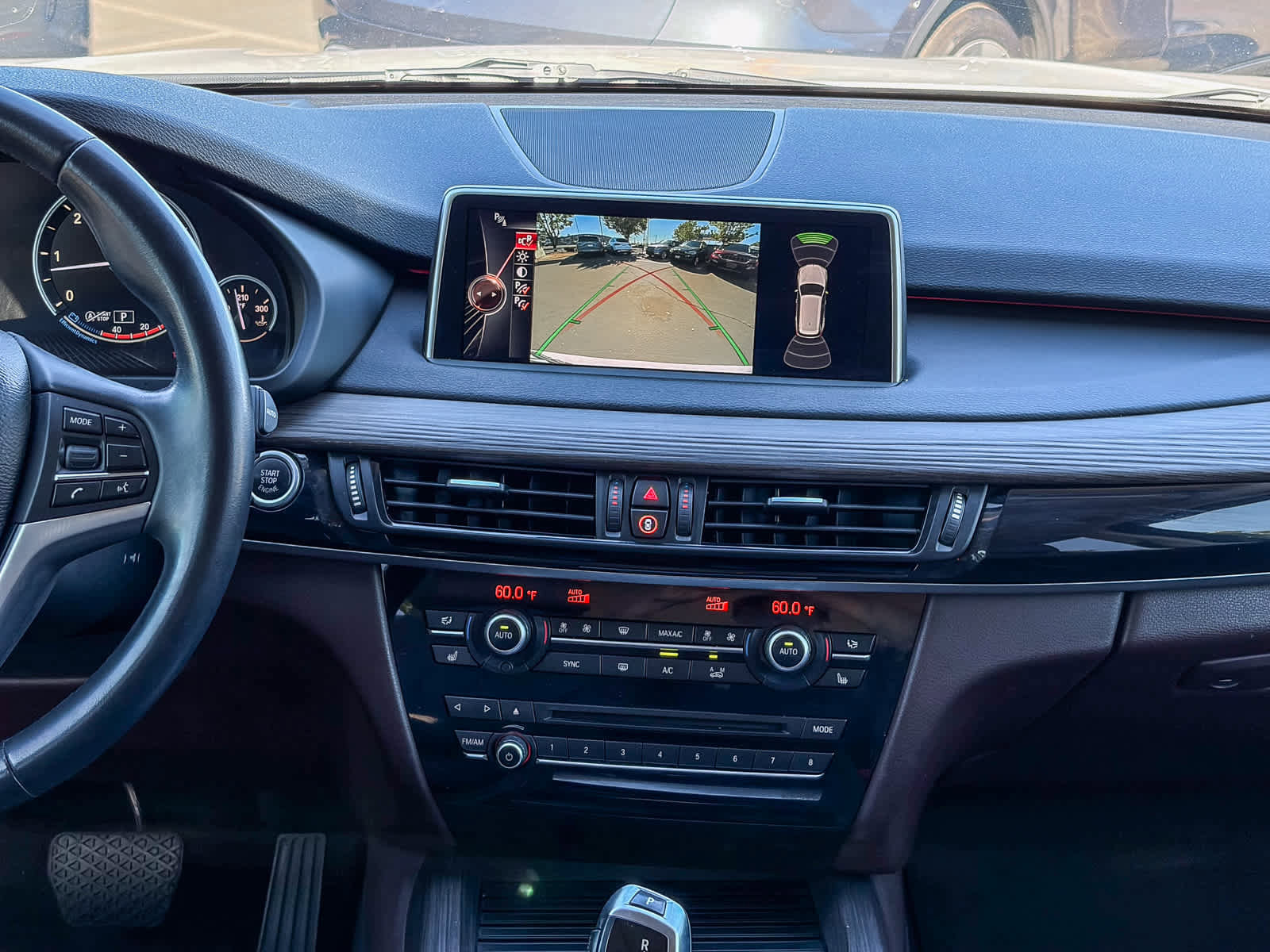 Used 2014 BMW X5 xDrive35d image 12