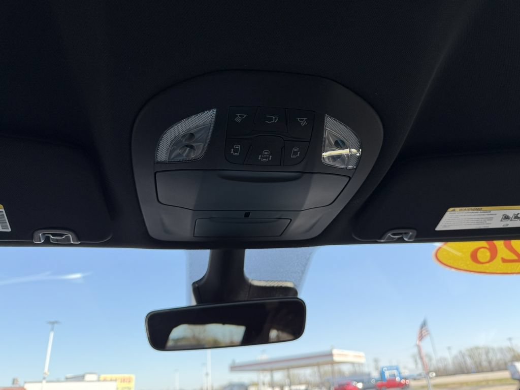 New 2026 Chrysler Voyager LX FWD image 27