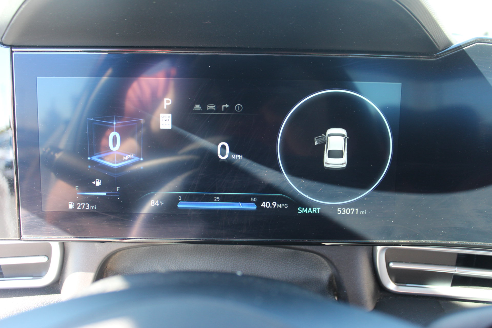 Used 2024 Hyundai Elantra SEL FWD image 17