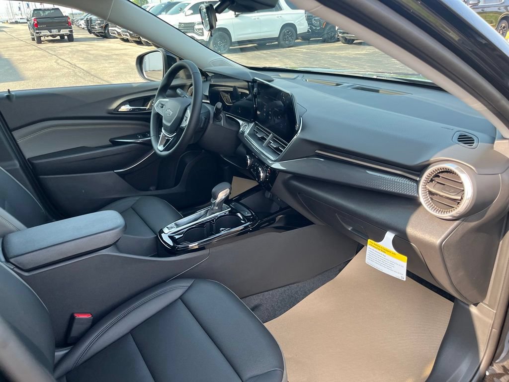 New 2026 Chevrolet Trax ACTIV w/ Driver Confidence Package FWD image 21
