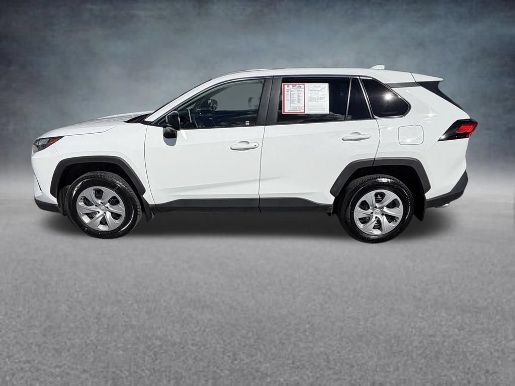 Used 2024 Toyota RAV4 LE AWD/4WD image 2