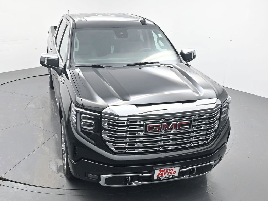 New 2026 GMC Sierra 1500 Denali w/ Denali Reserve Package AWD/4WD image 4
