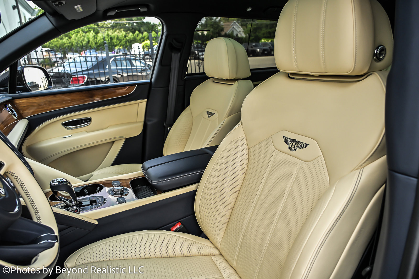 Certified 2023 Bentley Bentayga Extended Wheelbase image 27