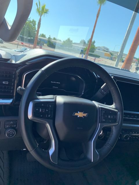Used 2025 Chevrolet Silverado 2500 LT AWD/4WD image 19