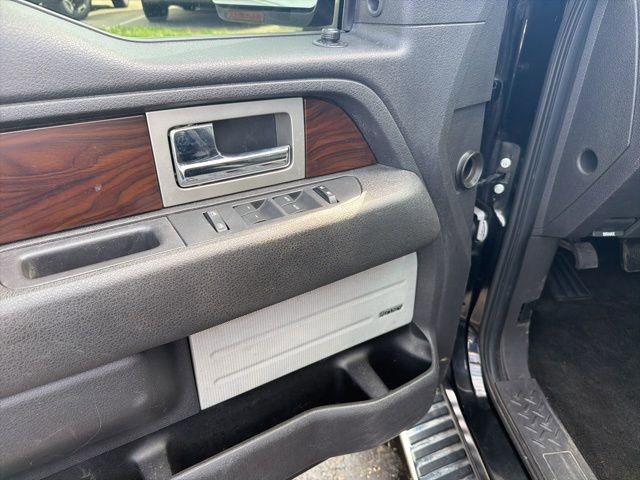 Used 2012 Ford F150 Lariat w/ Lariat Chrome Pkg image 8
