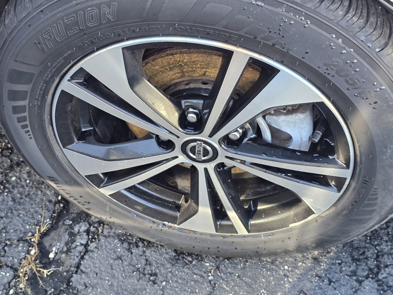 Used 2020 Nissan Sentra SV image 9