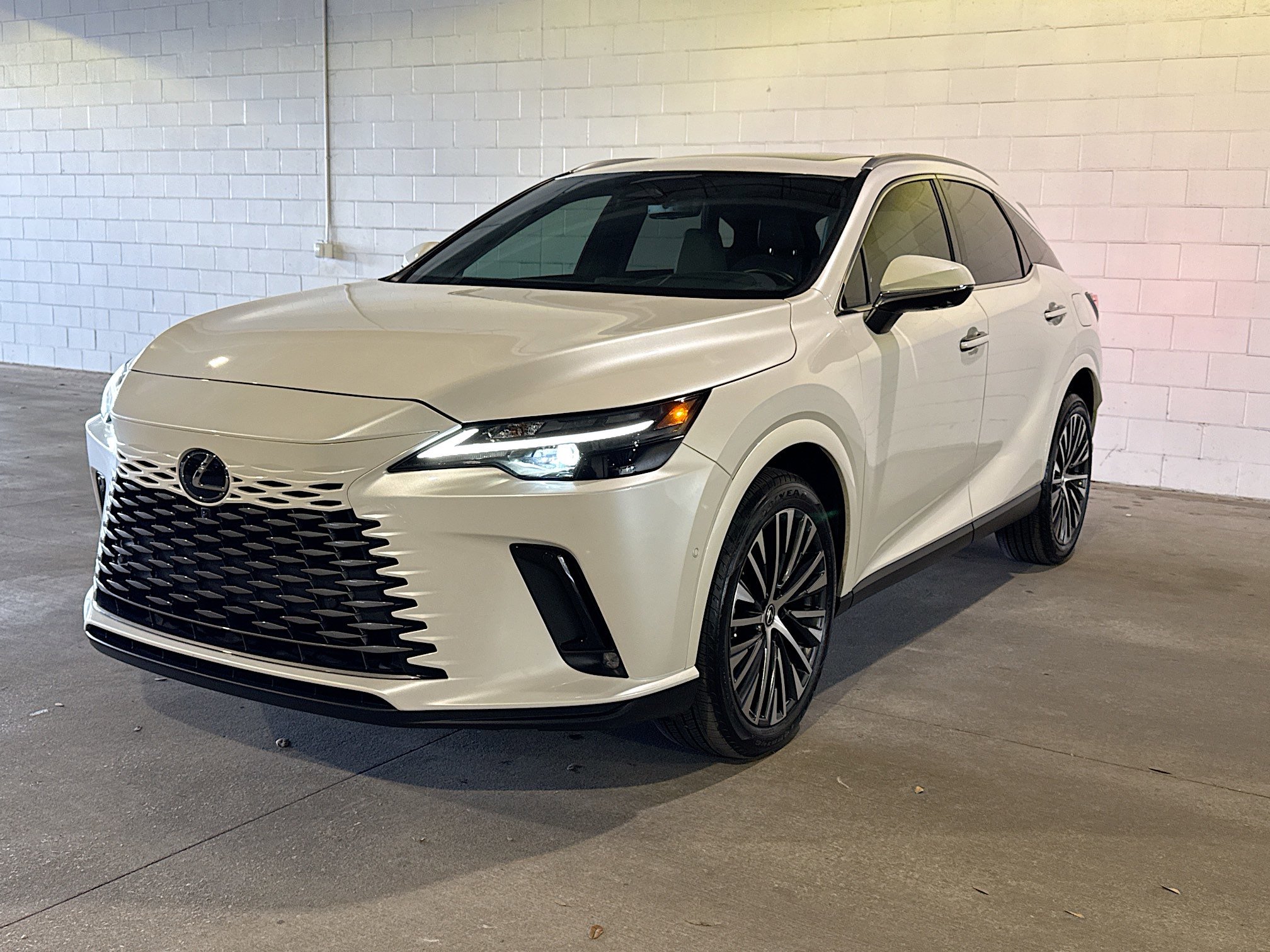 Used 2024 Lexus RX 350 Premium Plus image 1