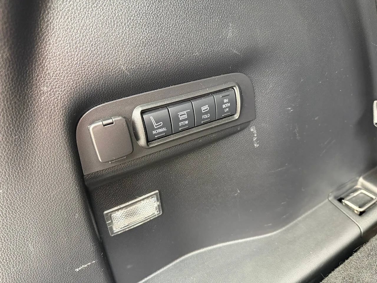 Used 2016 Ford Explorer Limited AWD/4WD image 49