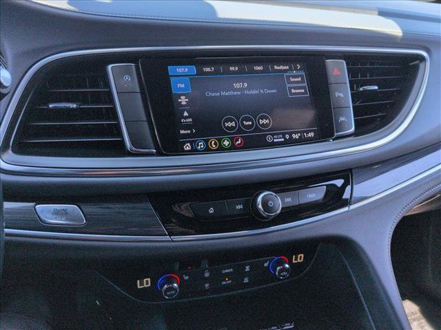 Used 2023 Buick Enclave Essence FWD image 21