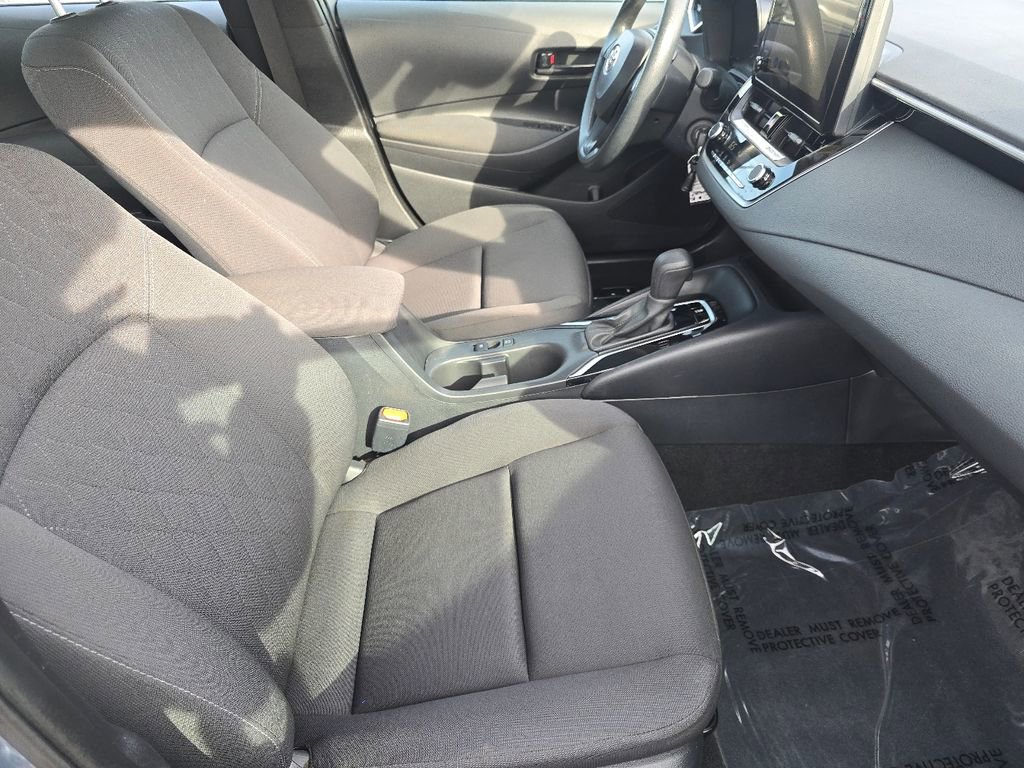 Used 2024 Toyota Corolla LE image 29