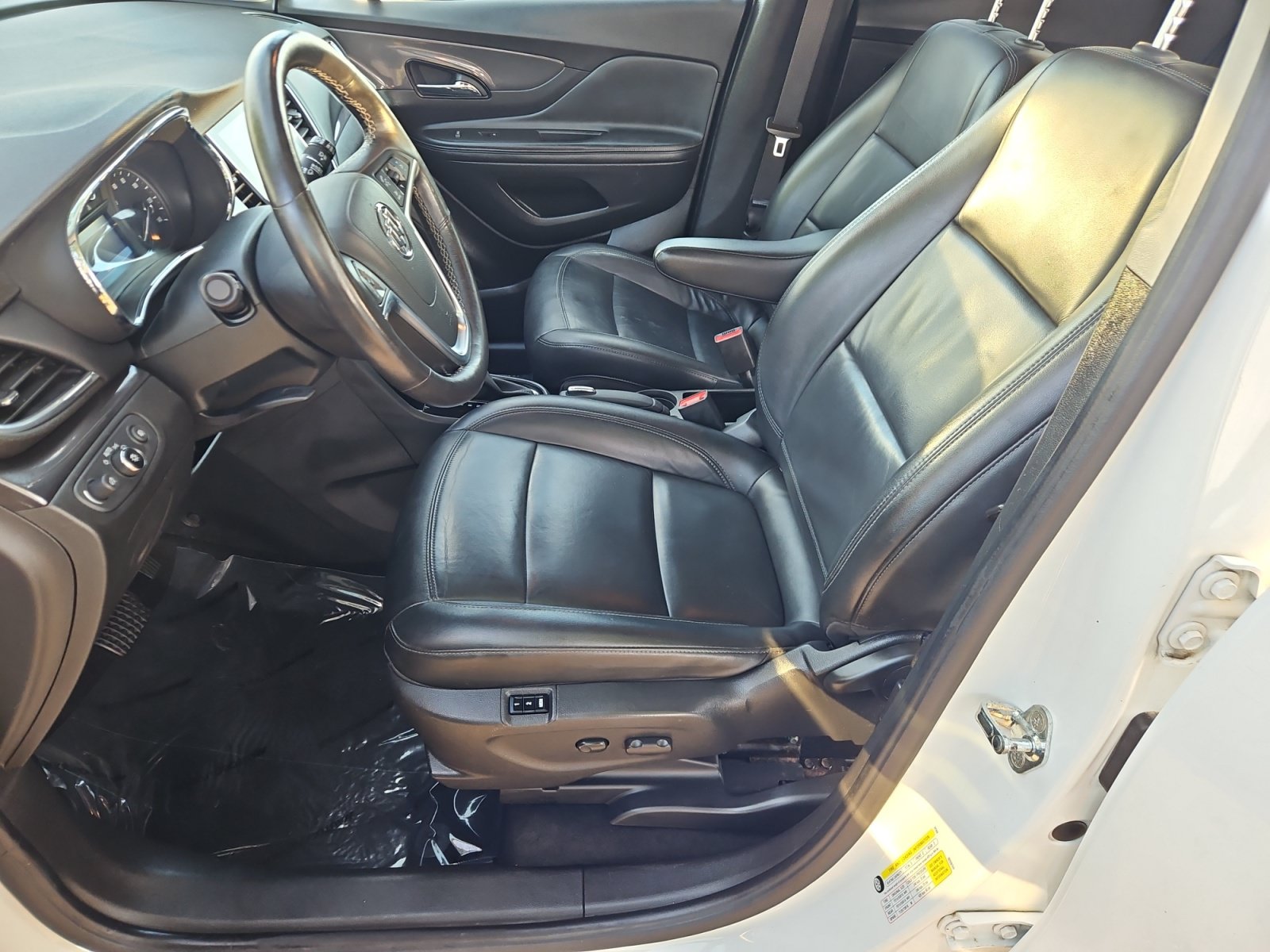 Used 2020 Buick Encore Essence FWD image 9