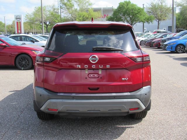 Certified 2021 Nissan Rogue SV image 4