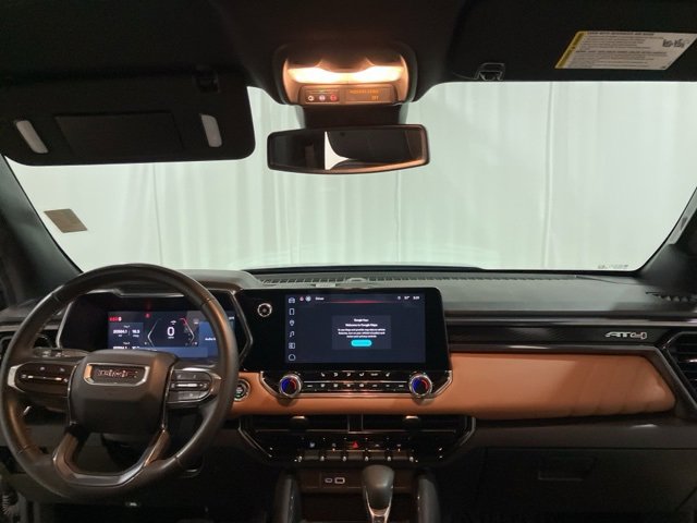 Used 2024 GMC Canyon AT4 w/ Technology Package image 25