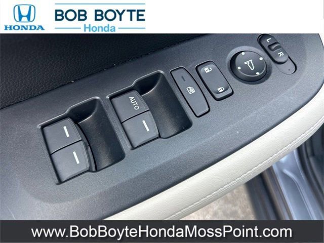 Used 2025 Honda HR-V LX image 8