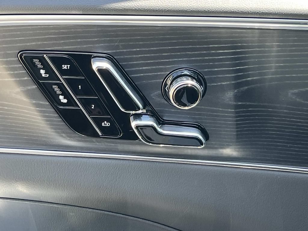 New 2026 Cadillac Lyriq Sport AWD/4WD image 22