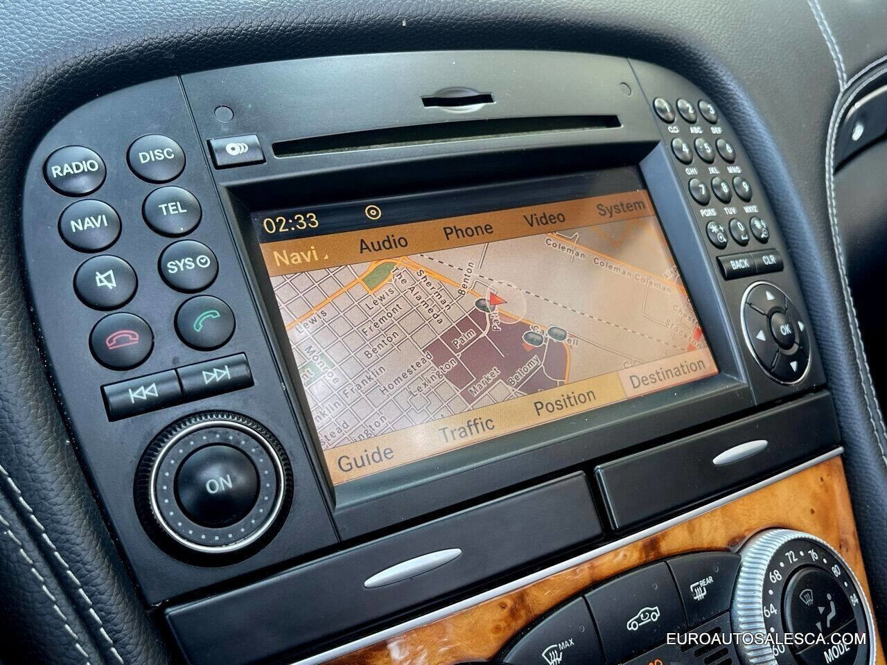 Used 2011 Mercedes-Benz SL 550 image 24