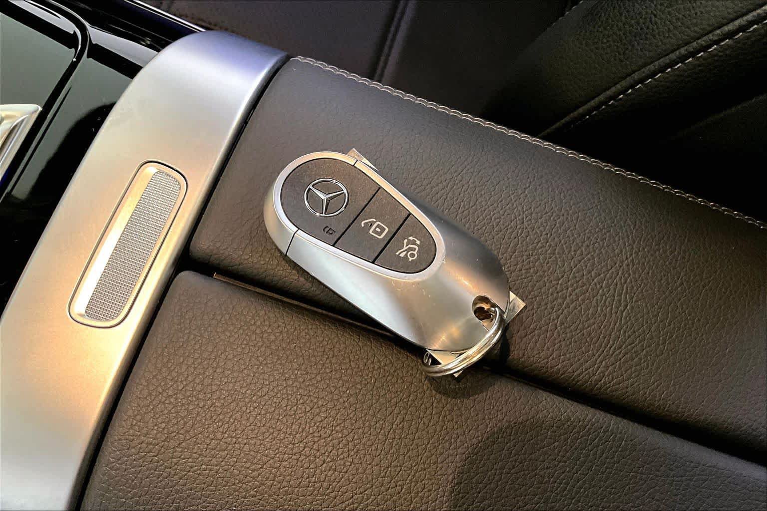 Used 2024 Mercedes-Benz GLC 300 4MATIC image 15