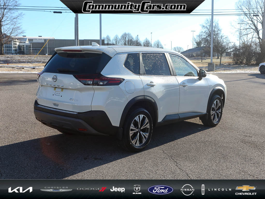 Used 2023 Nissan Rogue SV image 7