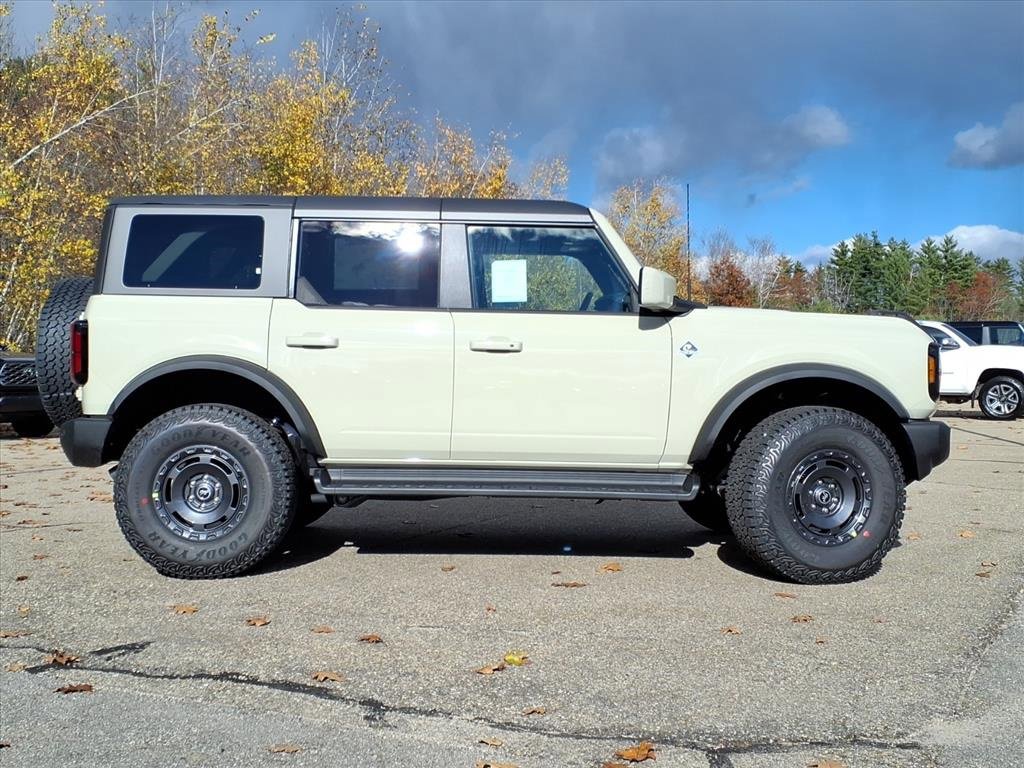 New 2025 Ford Bronco Outer Banks w/ Sasquatch Package image 4