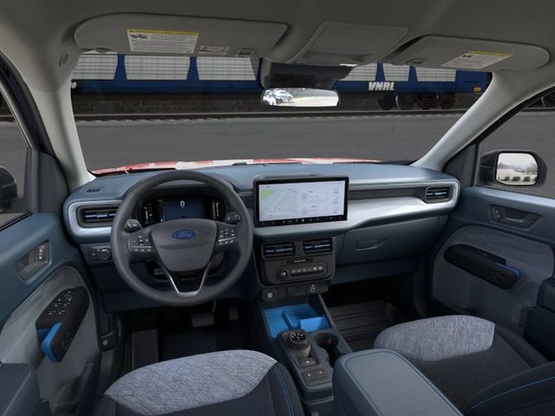 New 2026 Ford Maverick XLT w/ XLT Luxury Package FWD image 9