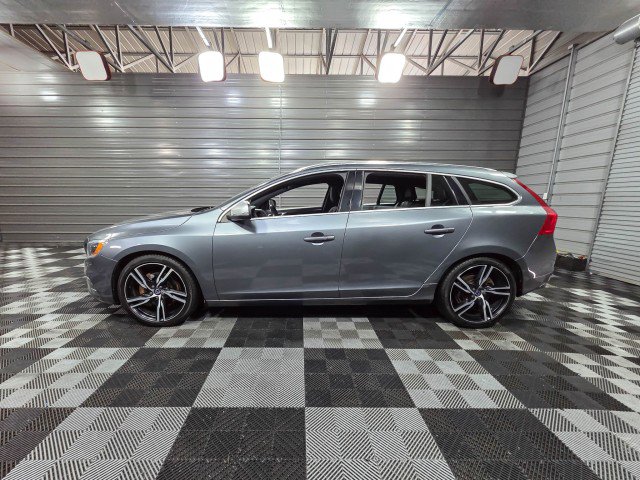 Used 2018 Volvo V60 T6 R-Design Platinum image 8