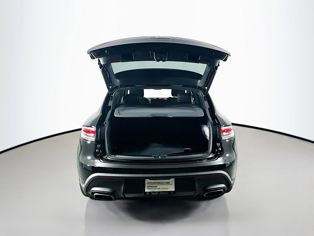 Certified 2026 Porsche Macan image 28