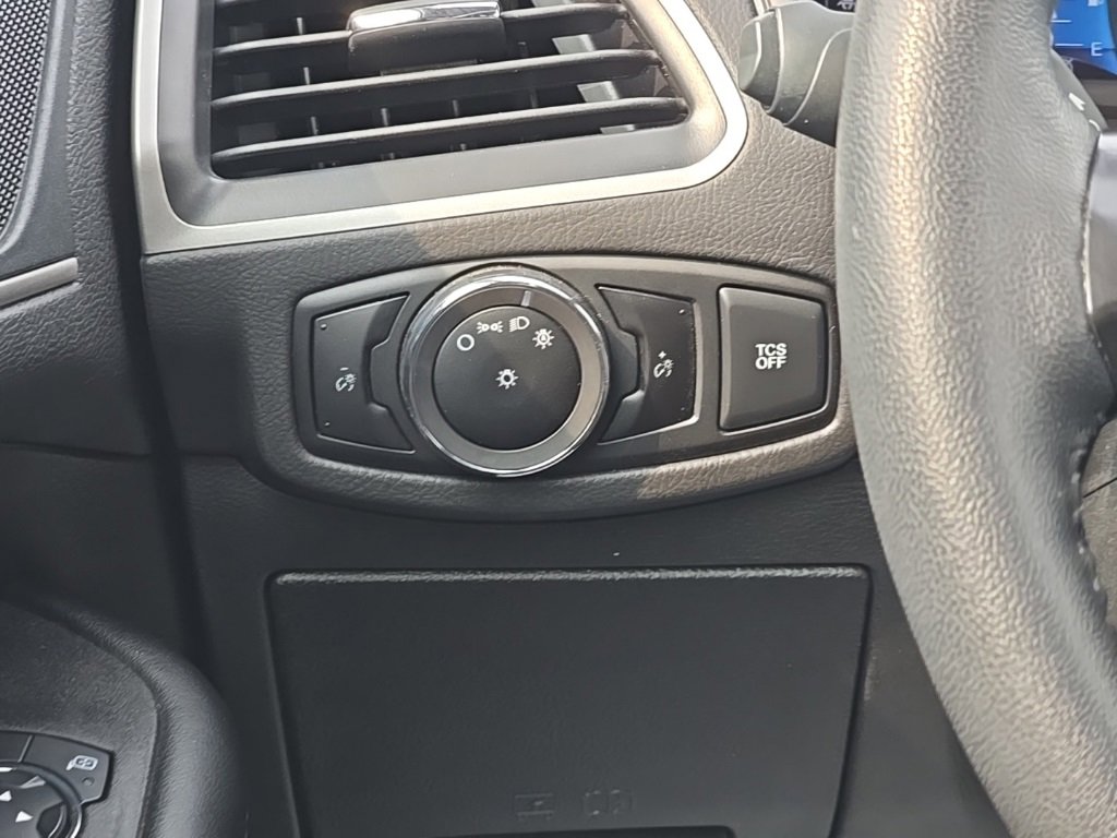 Used 2024 Ford Edge SEL image 25