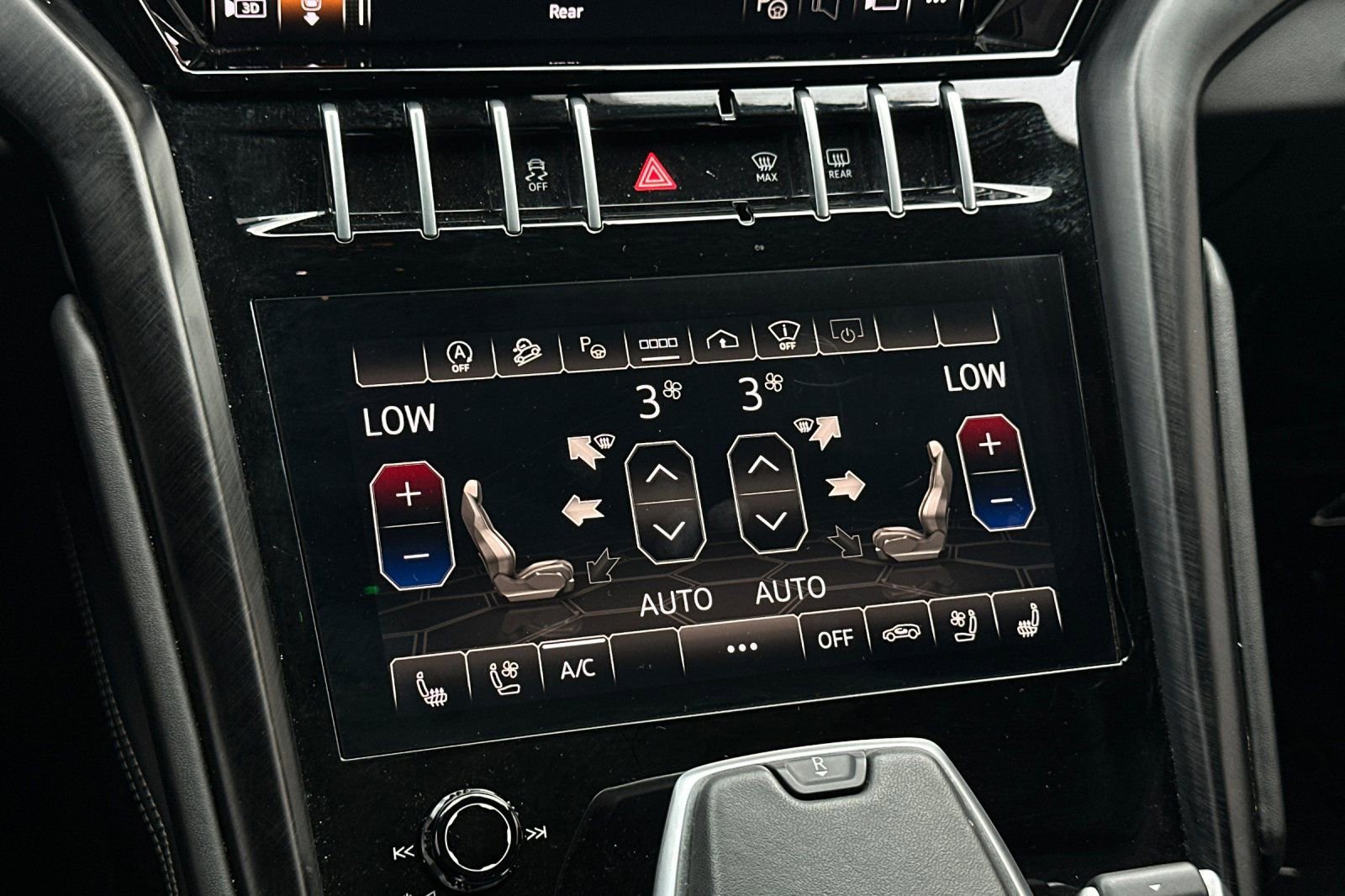 Used 2022 Lamborghini Urus image 19